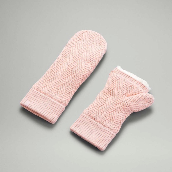 Lululemon Chevron Knit Sherpa Mittens Pink Mist Nwt - Picture 3 of 6